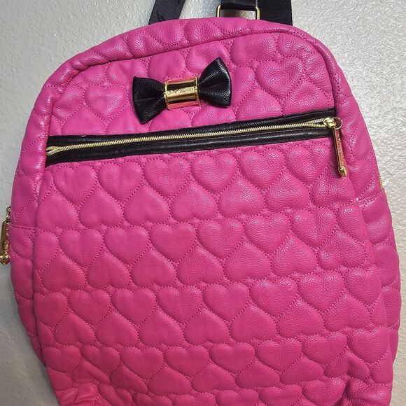 Betsey Johnson Hot Pink Heart Quilted Backpack Purse Bow Accent L Gold Accents
